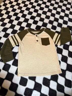 Boys Olive & Cream Long-Sleeve Henley Tee